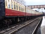 7812 Erlestoke Manor and train