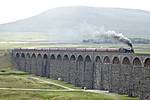 10/o6/07 - 48151 drags the Dalesman across Ribblehead Viaduct